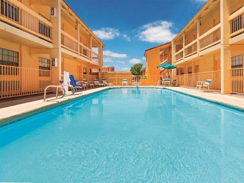 Baymont By Wyndham Lubbock - Downtown Civic Center Hotell Eksteriør bilde