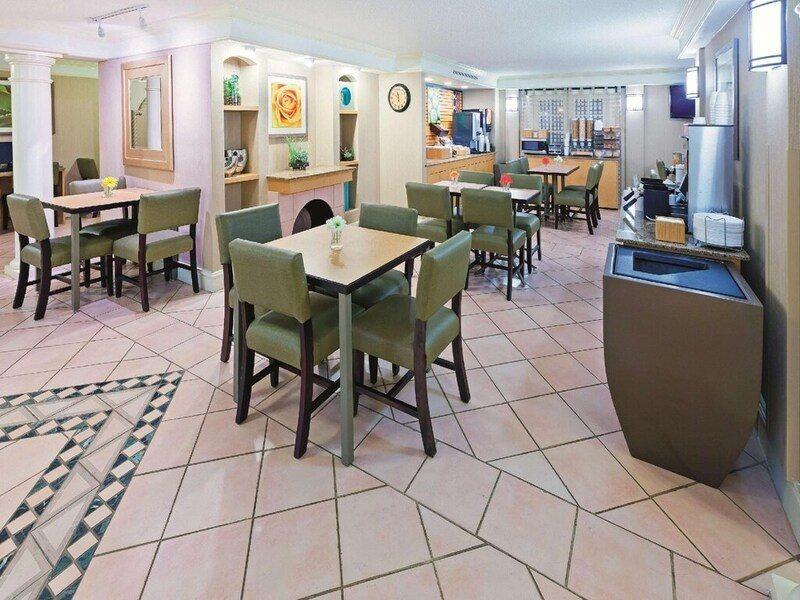 Baymont By Wyndham Lubbock - Downtown Civic Center Hotell Eksteriør bilde