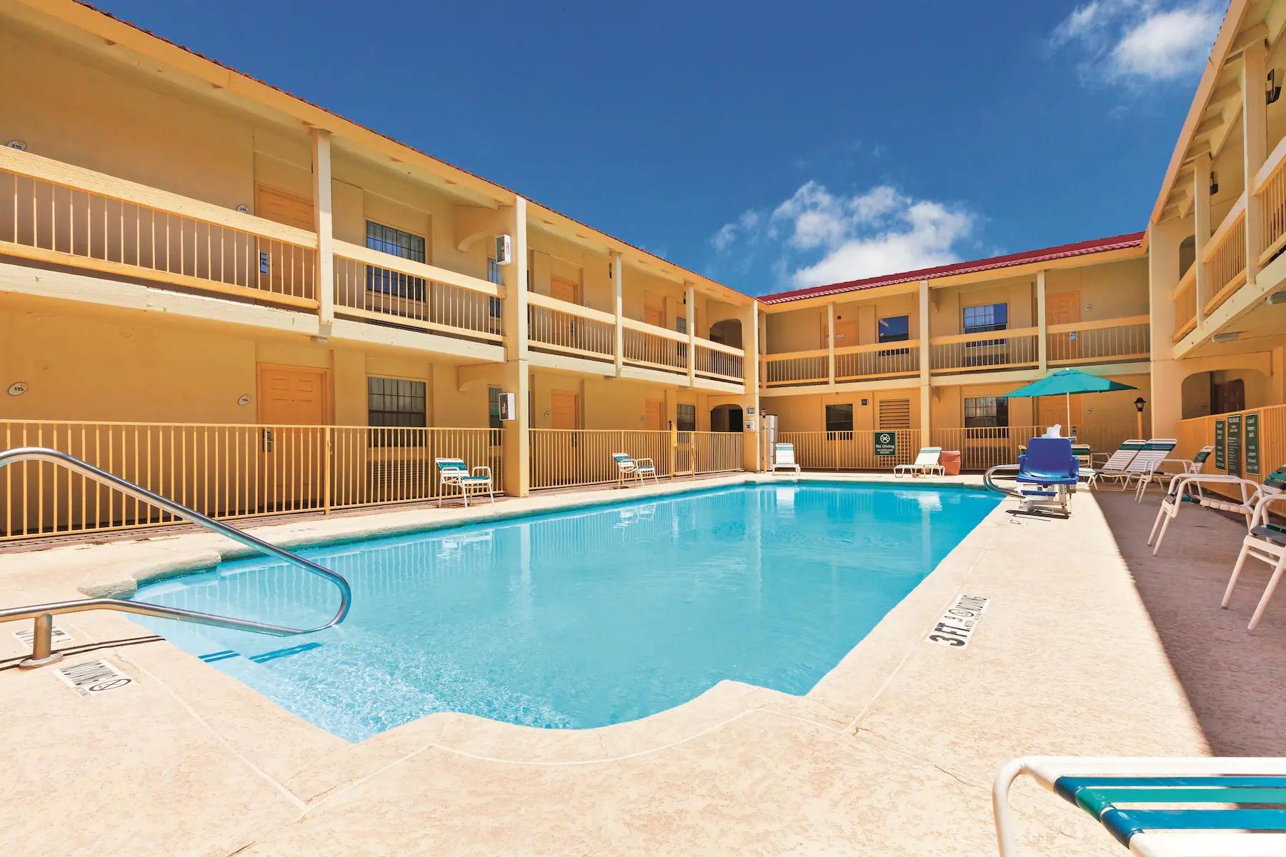 Baymont By Wyndham Lubbock - Downtown Civic Center Hotell Eksteriør bilde
