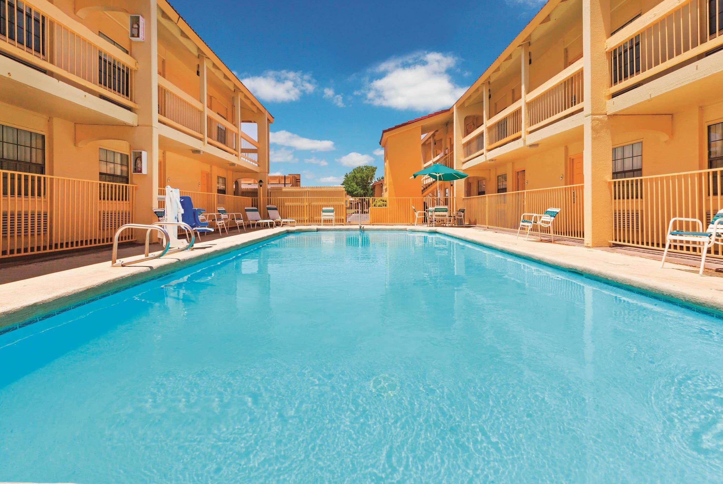 Baymont By Wyndham Lubbock - Downtown Civic Center Hotell Eksteriør bilde
